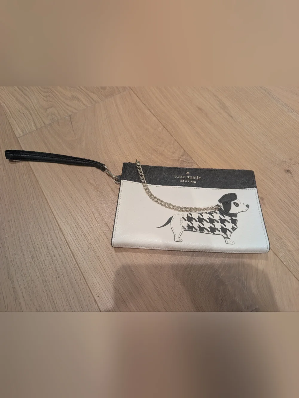 kate spade black and white wristlet